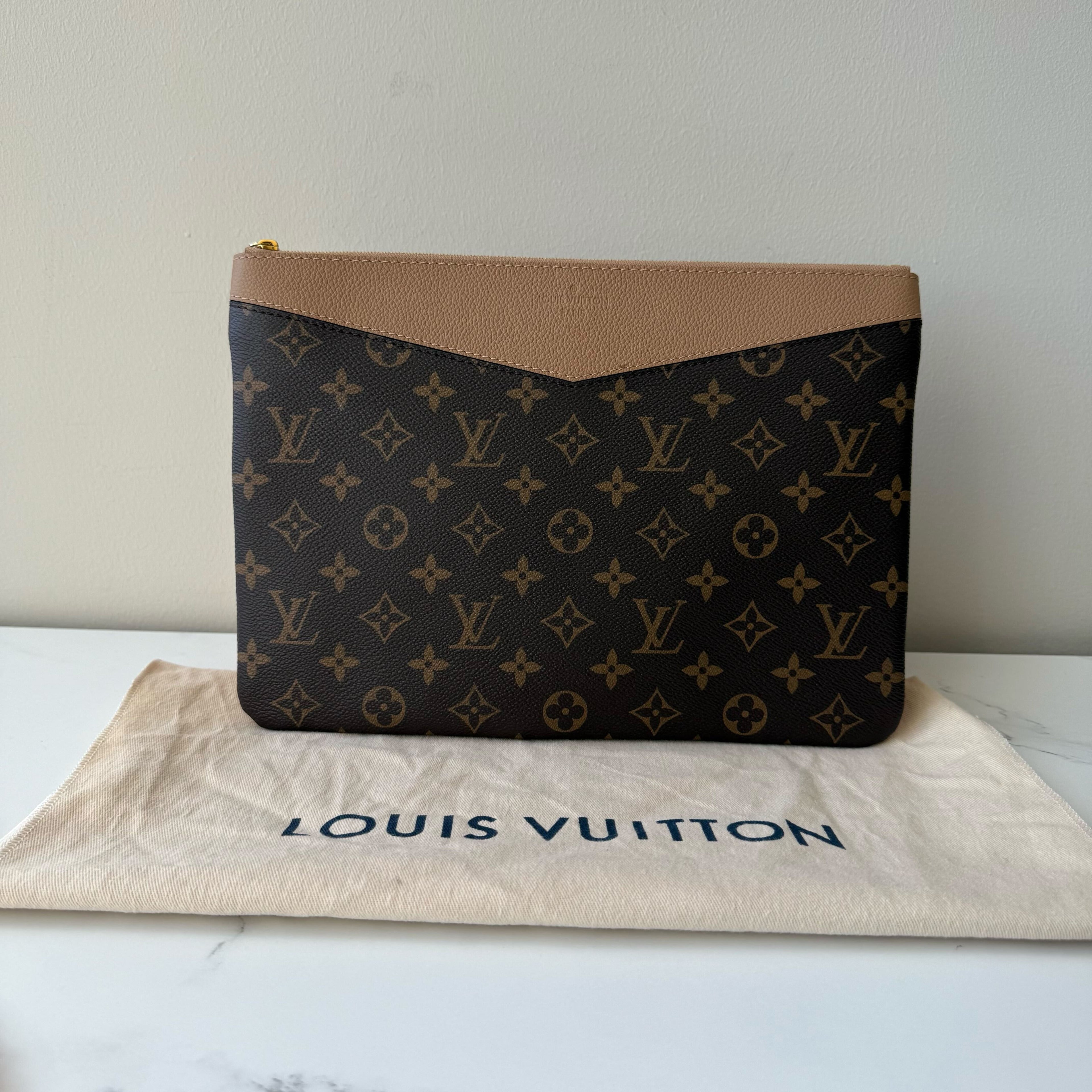 Louis Vuitton Daily Pouch