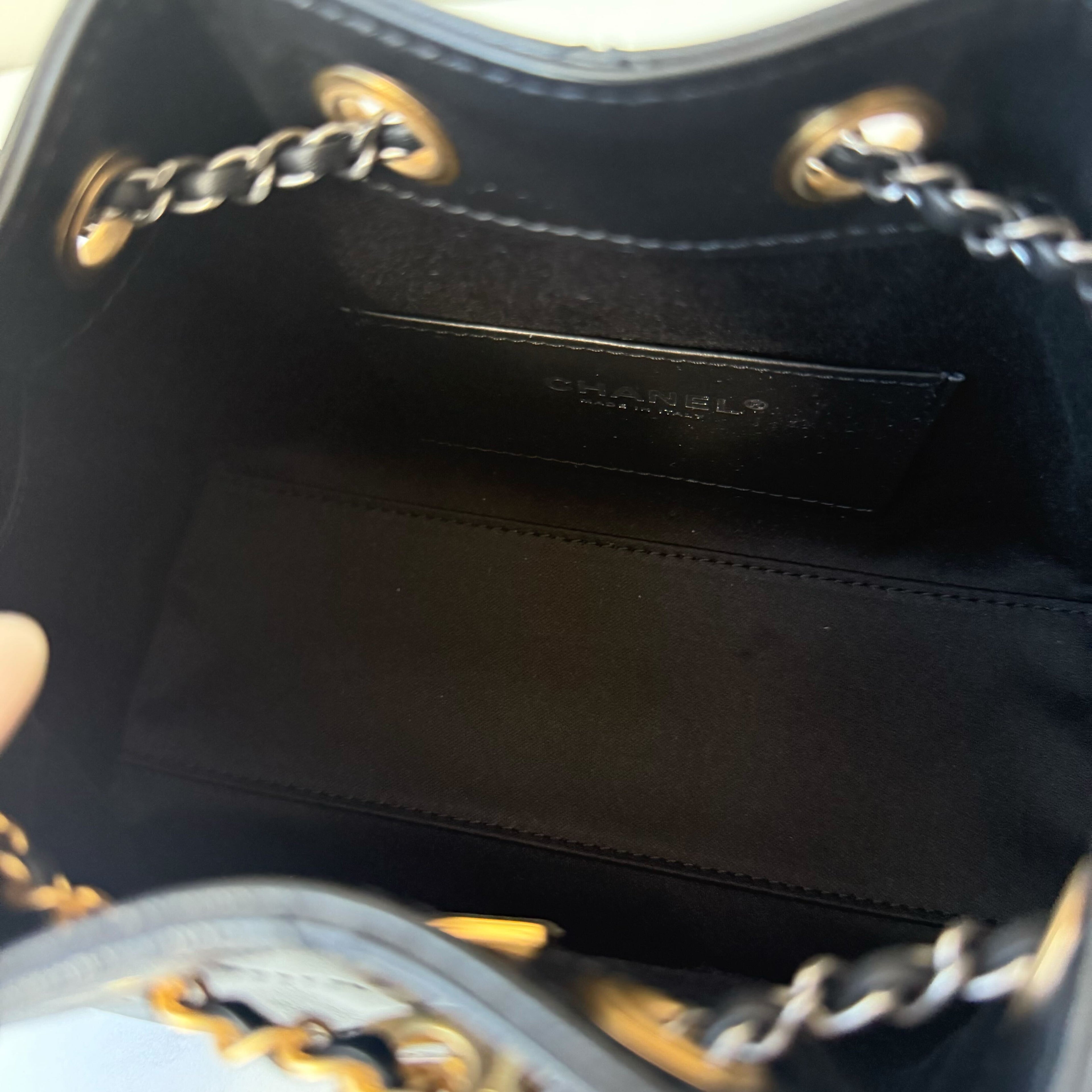 Chanel Mini 25
