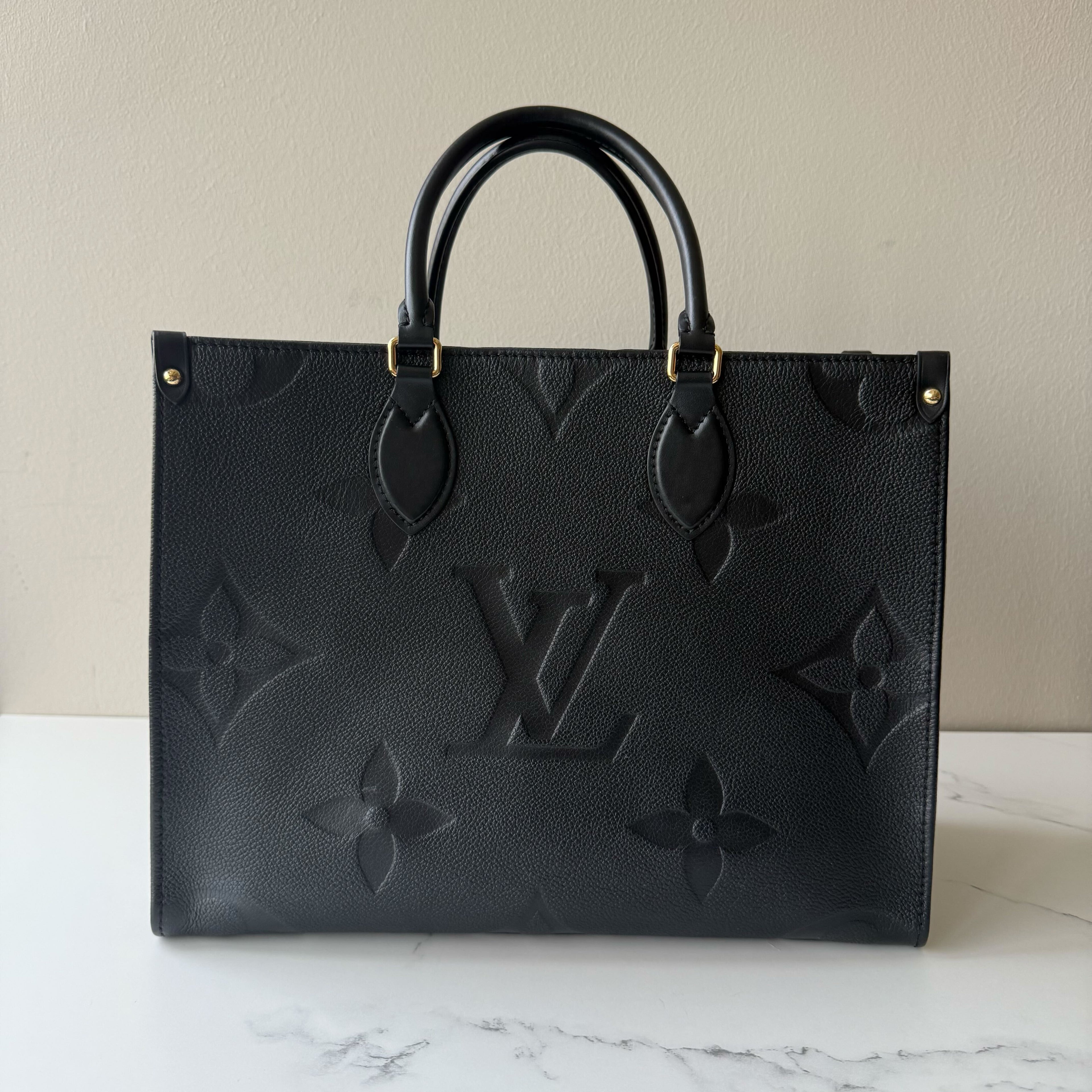 Louis Vuitton On the Go MM