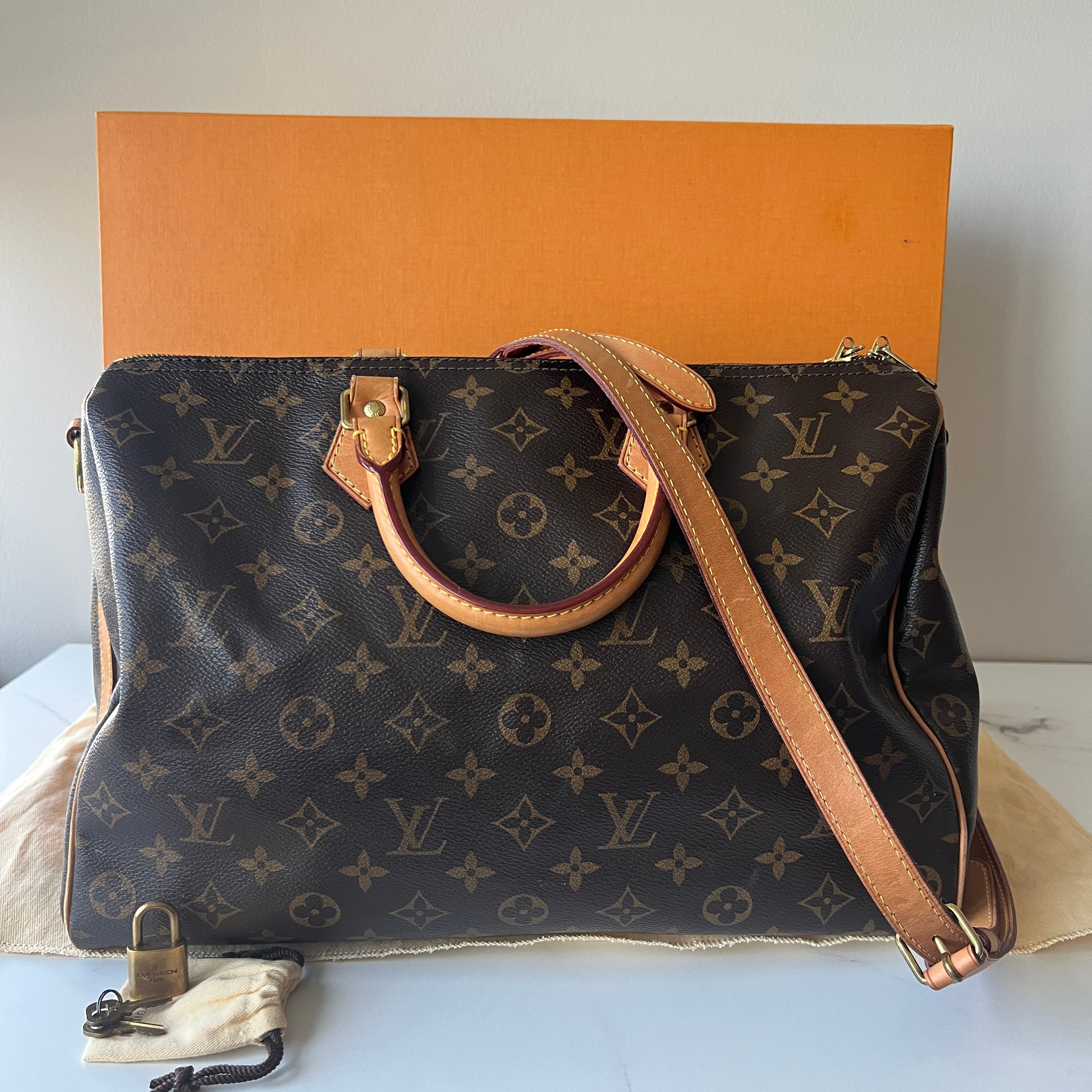 Louis Vuitton Speedy 35 Bandouliere