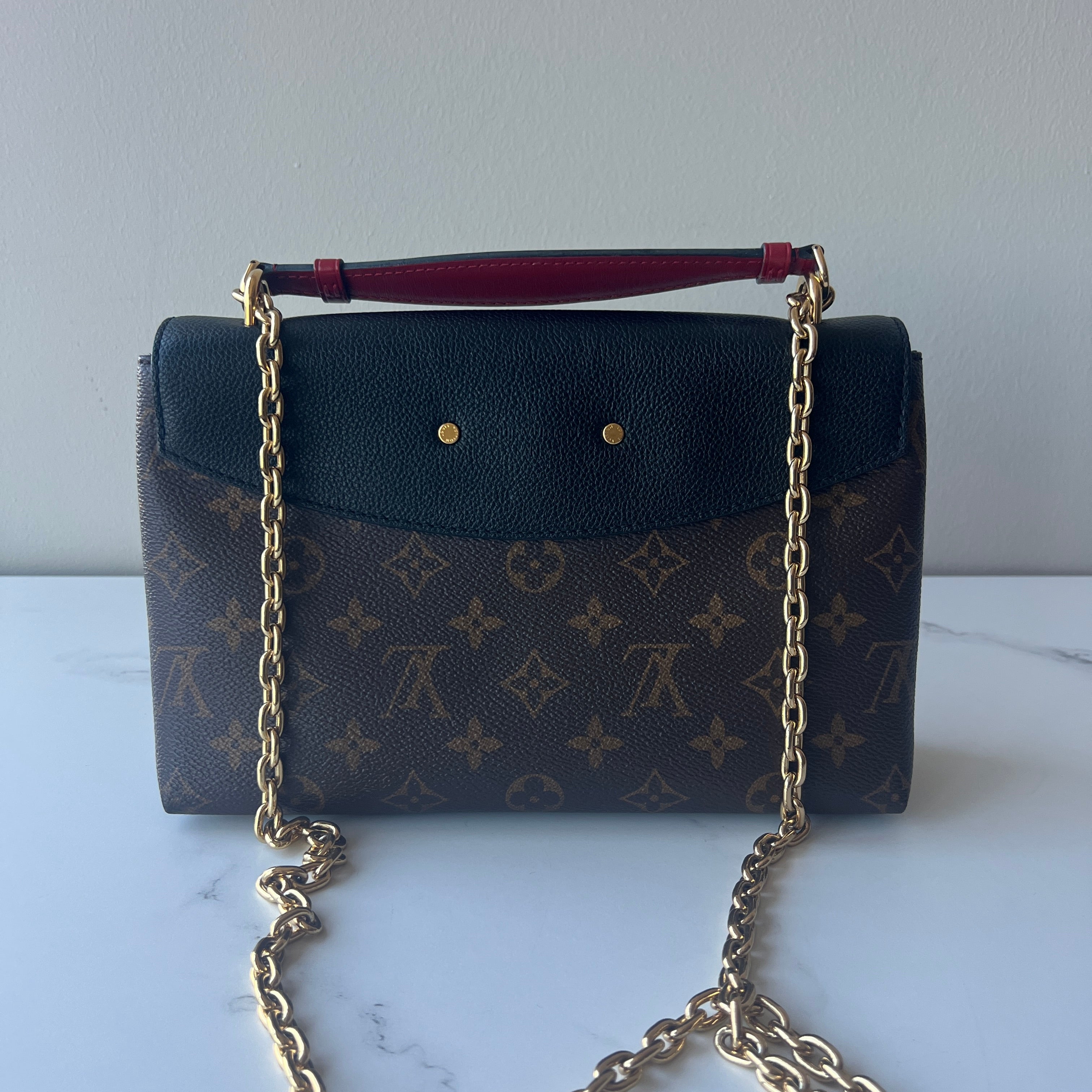 Louis Vuitton Placide