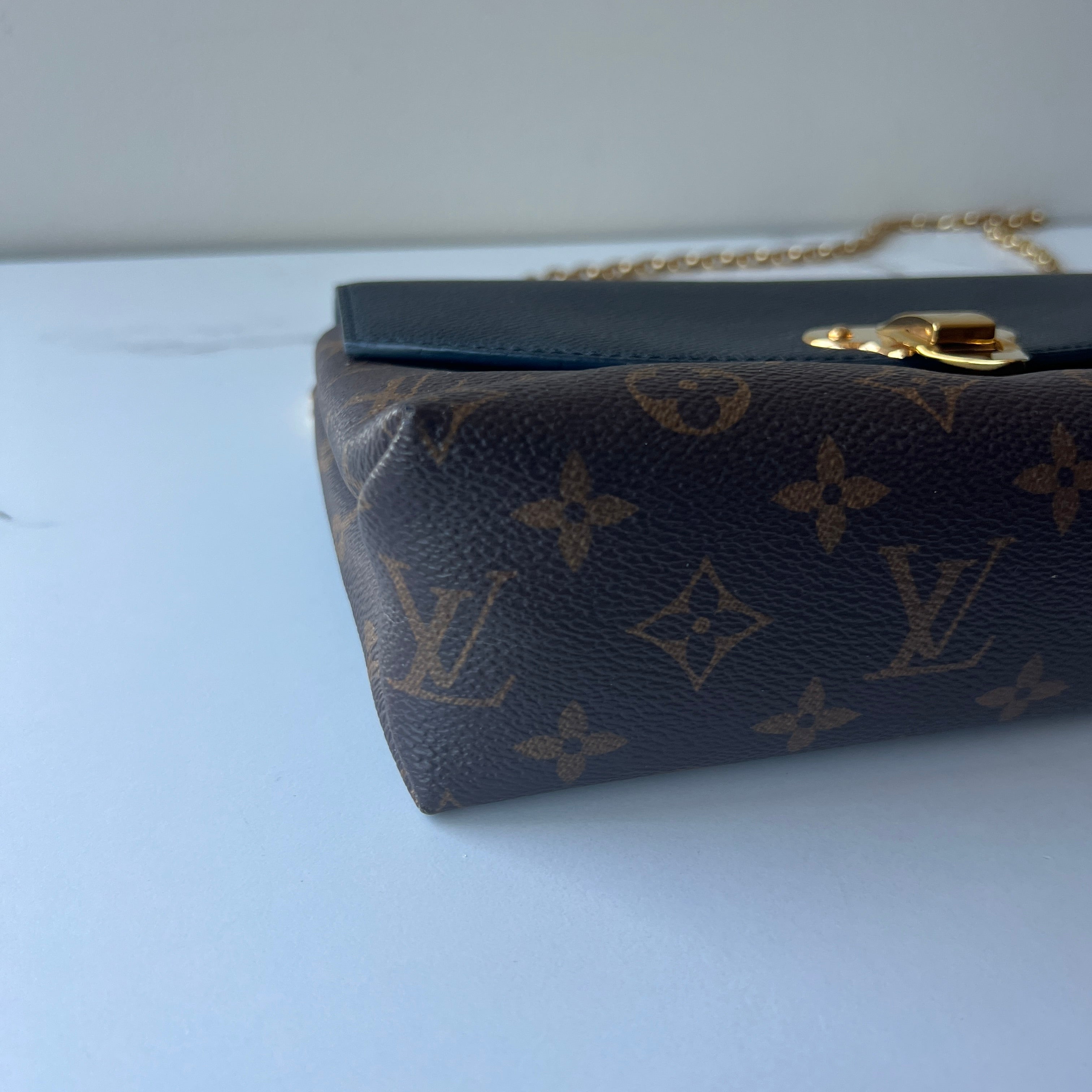 Louis Vuitton Placide