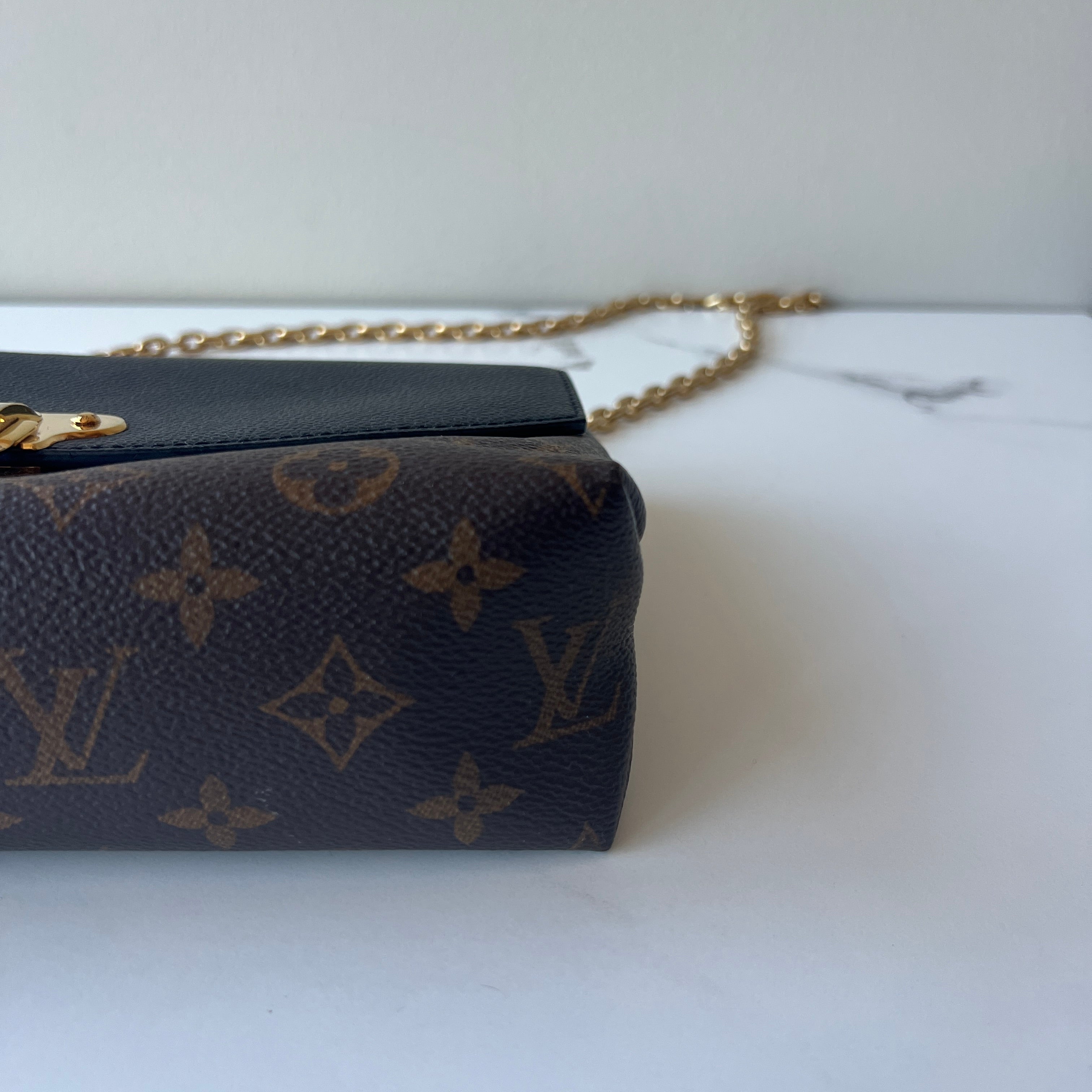 Louis Vuitton Placide