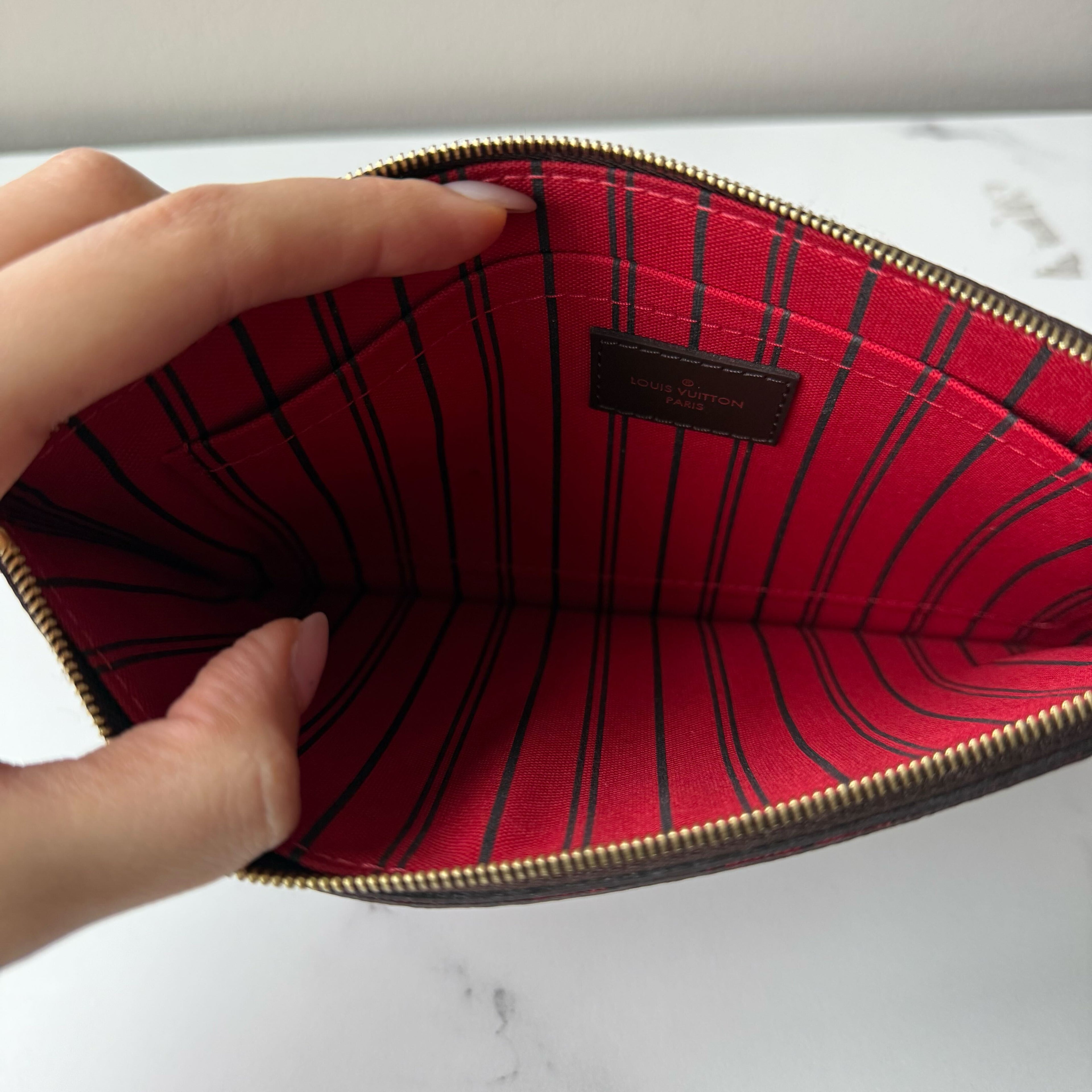 Louis Vuitton Neverfull Pouch