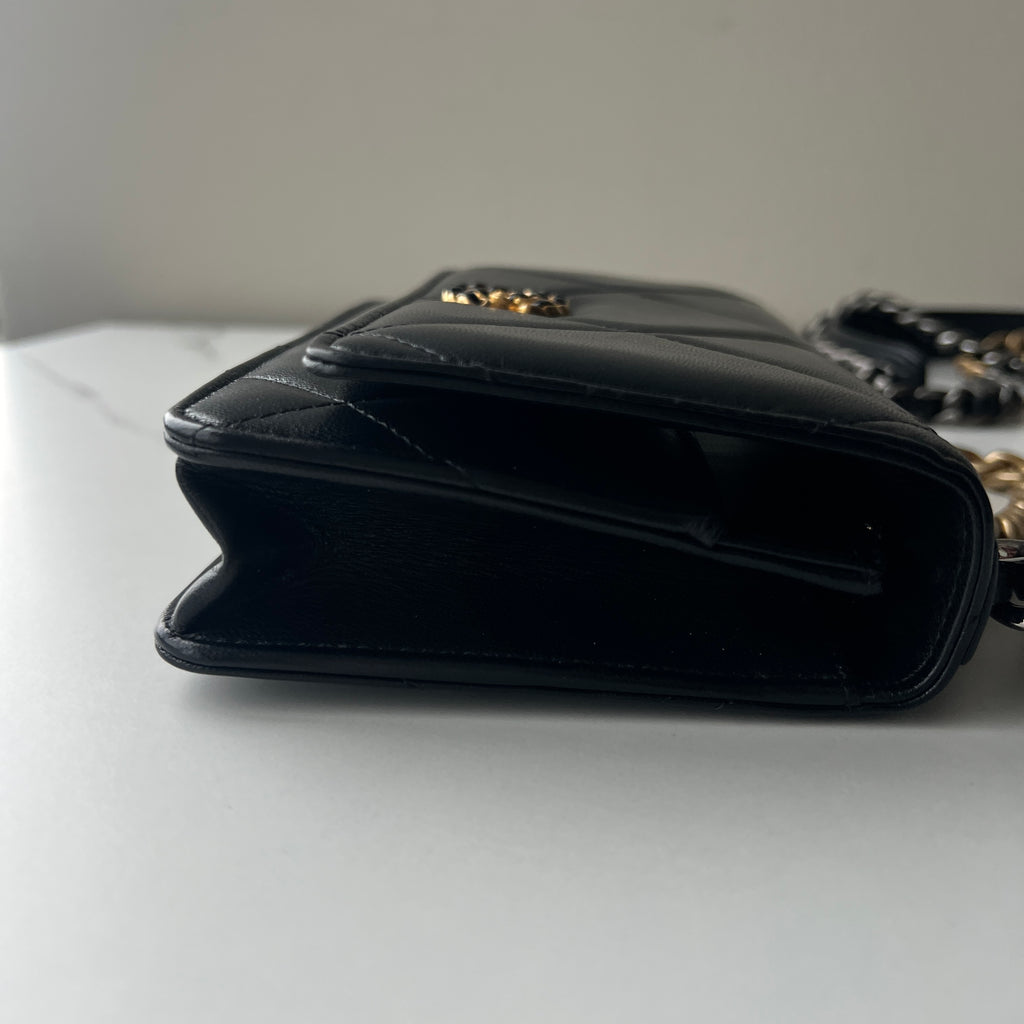 Chanel Wallet on Chain