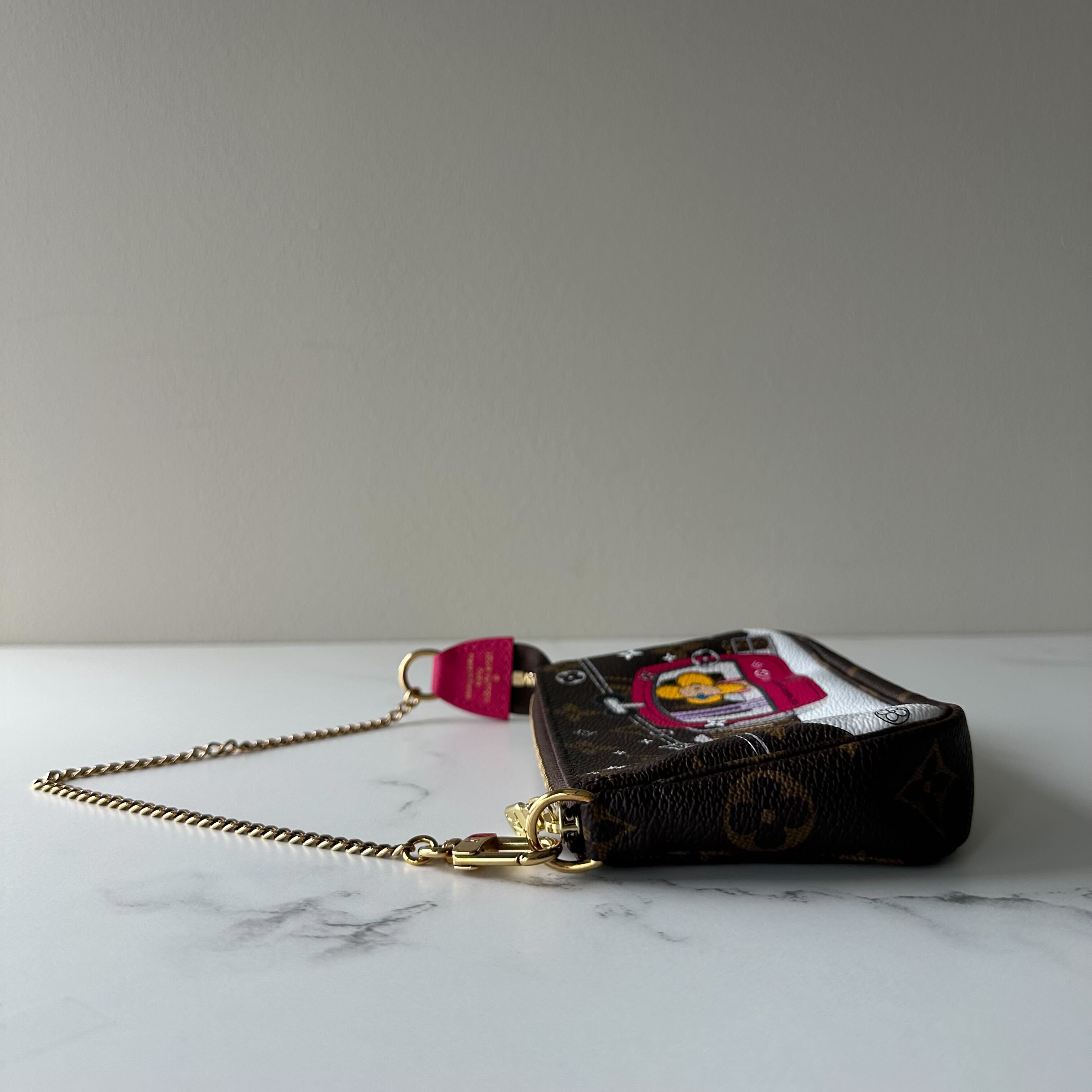 Louis Vuitton Mini Pochette Accessories