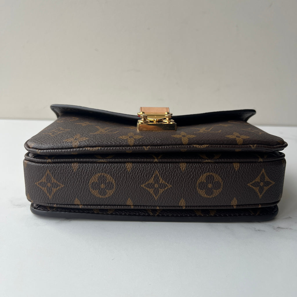 Louis Vuitton Pochette Metis East West