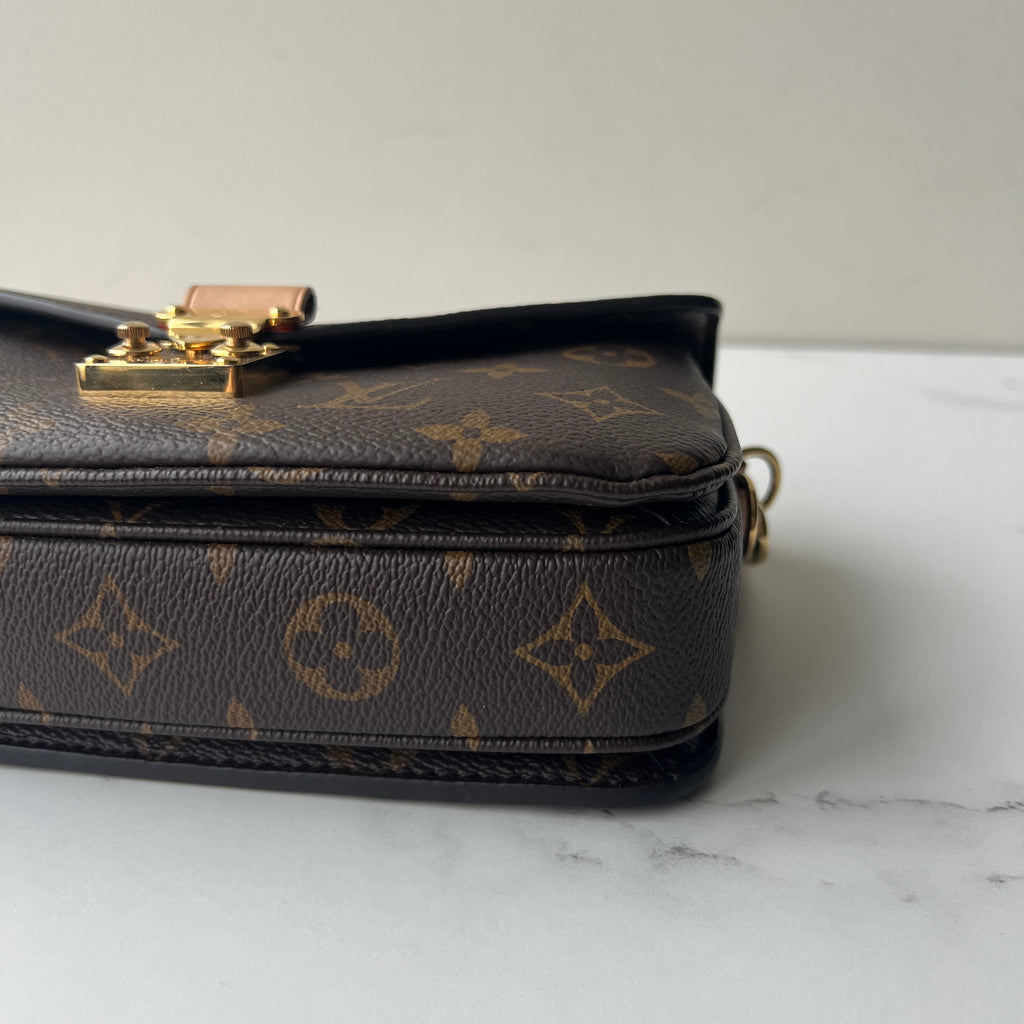 Louis Vuitton Pochette Metis East West