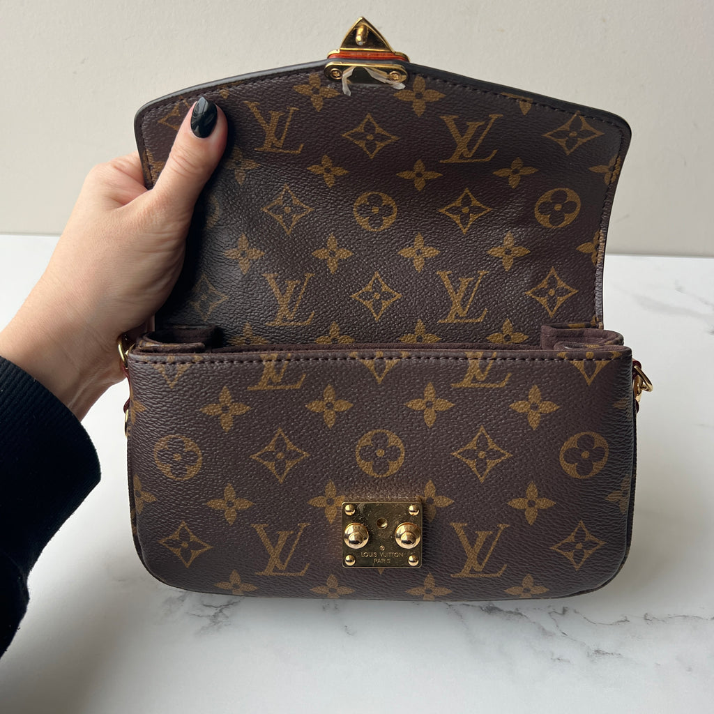 Louis Vuitton Pochette Metis East West