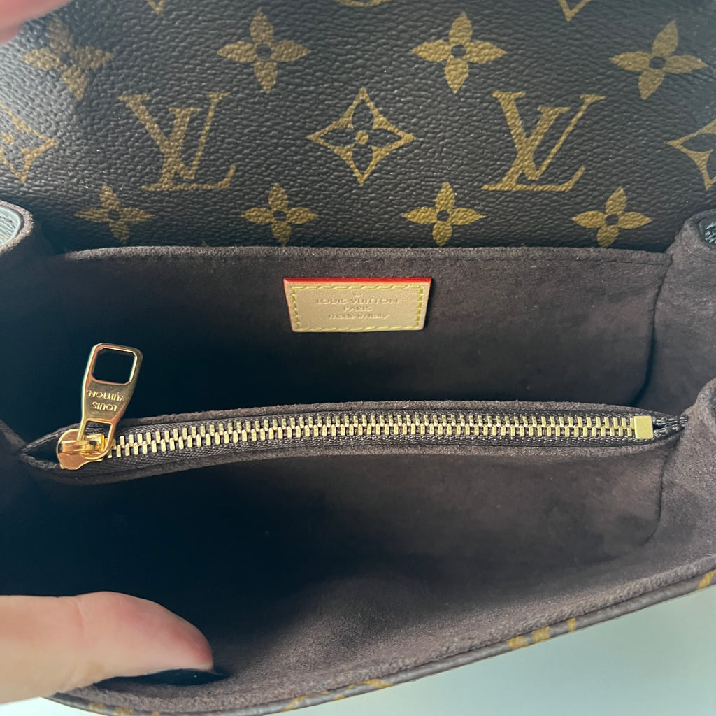 Louis Vuitton Pochette Metis East West