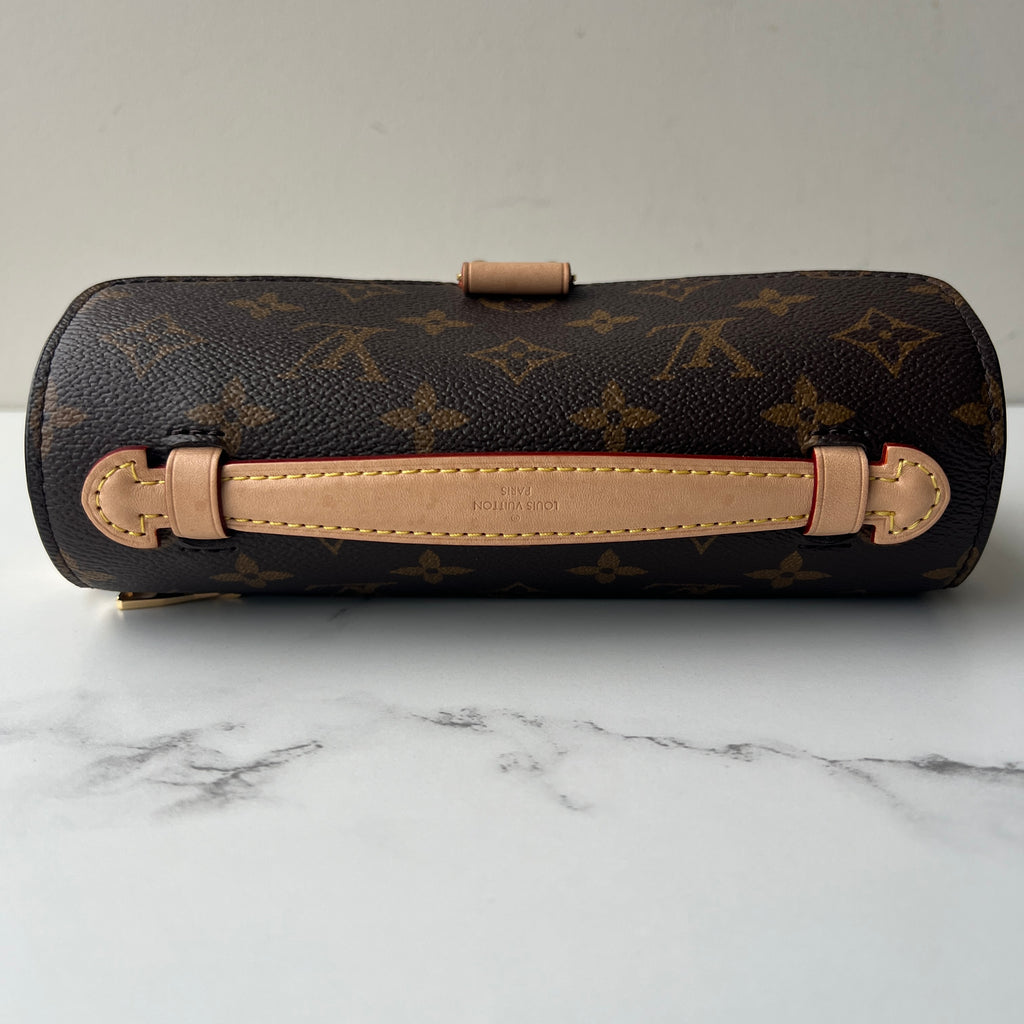 Louis Vuitton Pochette Metis East West