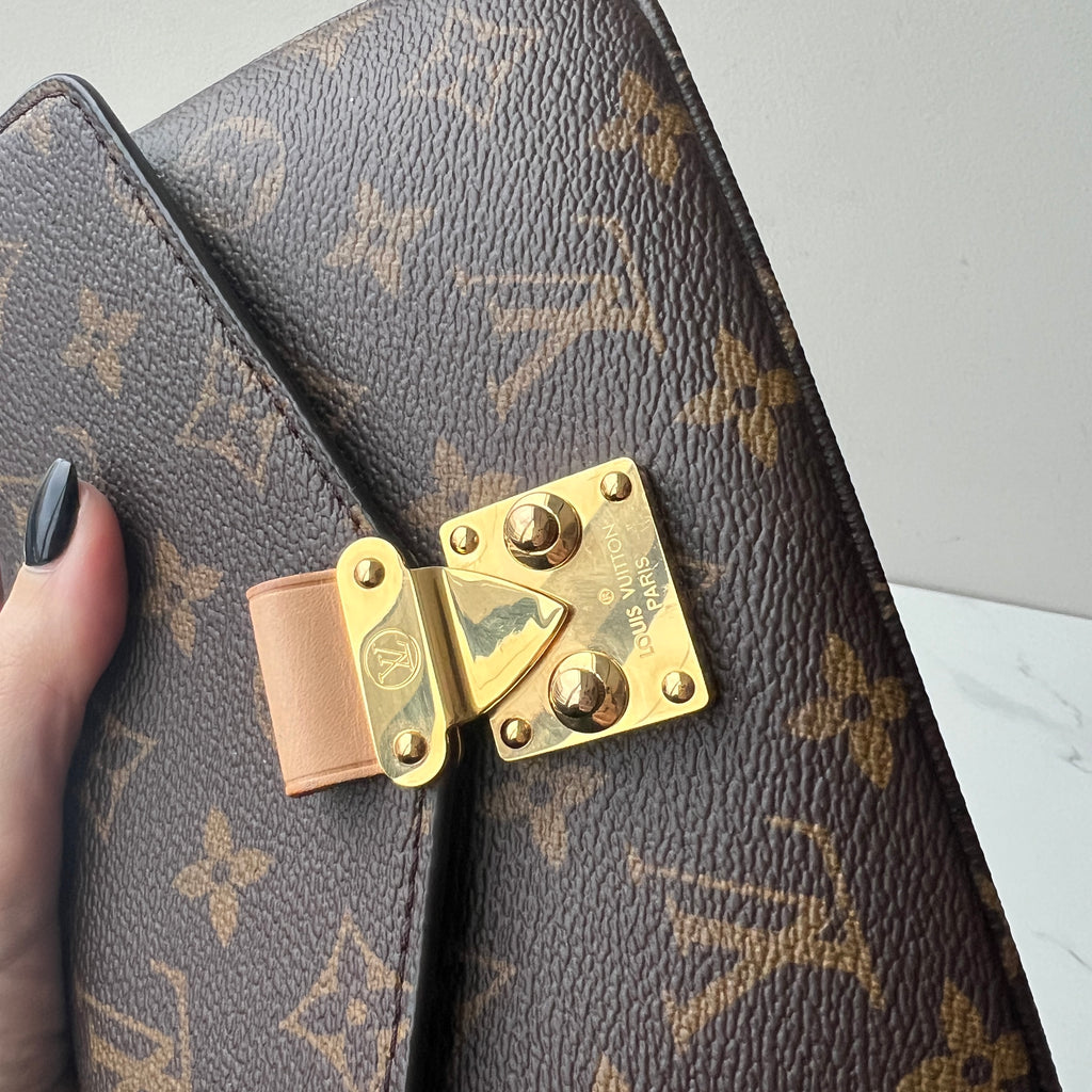Louis Vuitton Pochette Metis East West